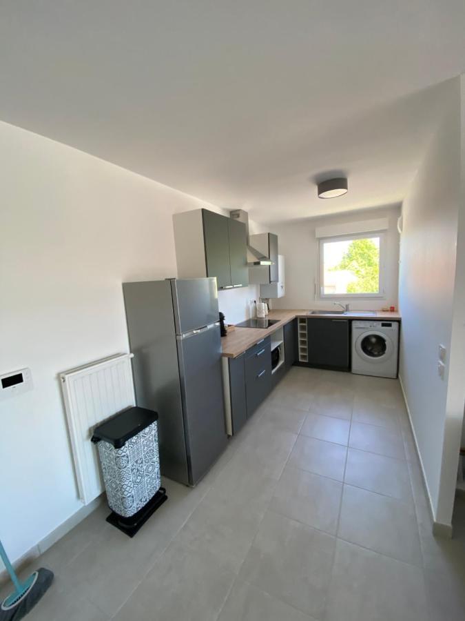 Appartement Isle Sur La Sorgue リル・シュル・ラ・ソルギュ エクステリア 写真